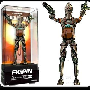 Mandalorian Figpin IG-11 with child 580 collectable pin